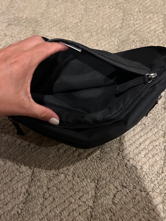 Nike Black Fanny Pack with White Swoosh - Picture 5 of 7